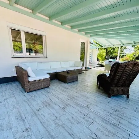 Funny Fuered 公寓 *